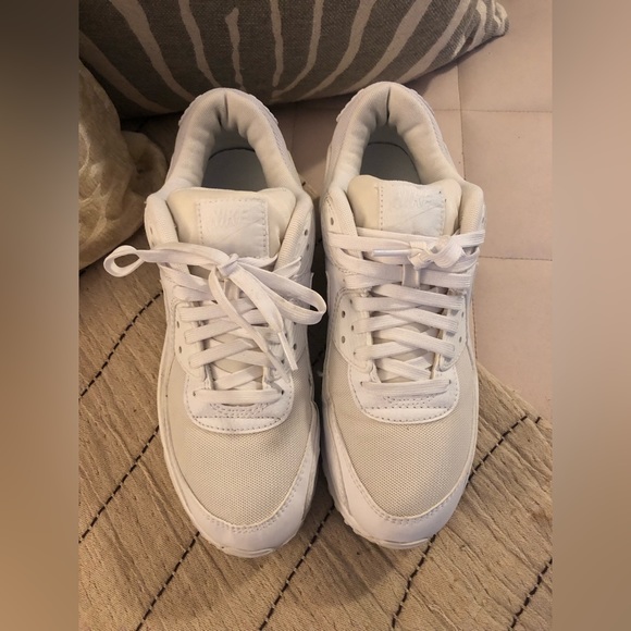 Nike Air Max 90 Women’s 9.5 All White - Picture 4 of 7
